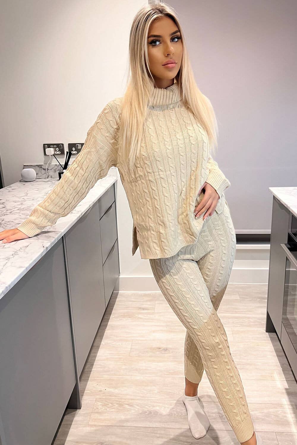 ROLL NECK CABLE KNIT LEGGINGS SET