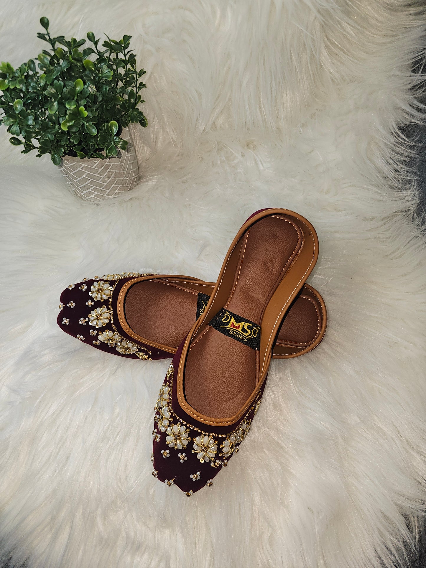 Premium Handmade Khussa – Soft Leather Traditional Shoes