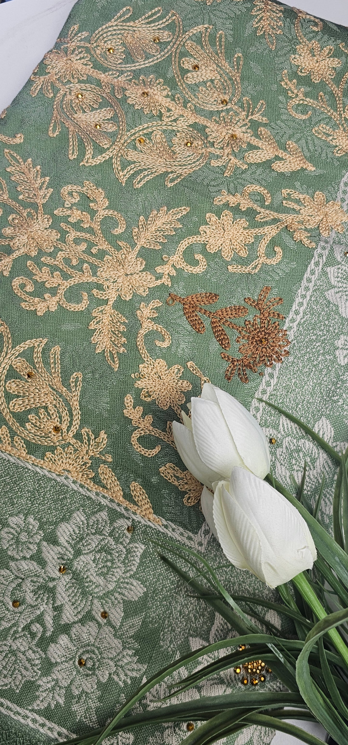 Premium Kashmiri Shawl – 215cm x 10cm