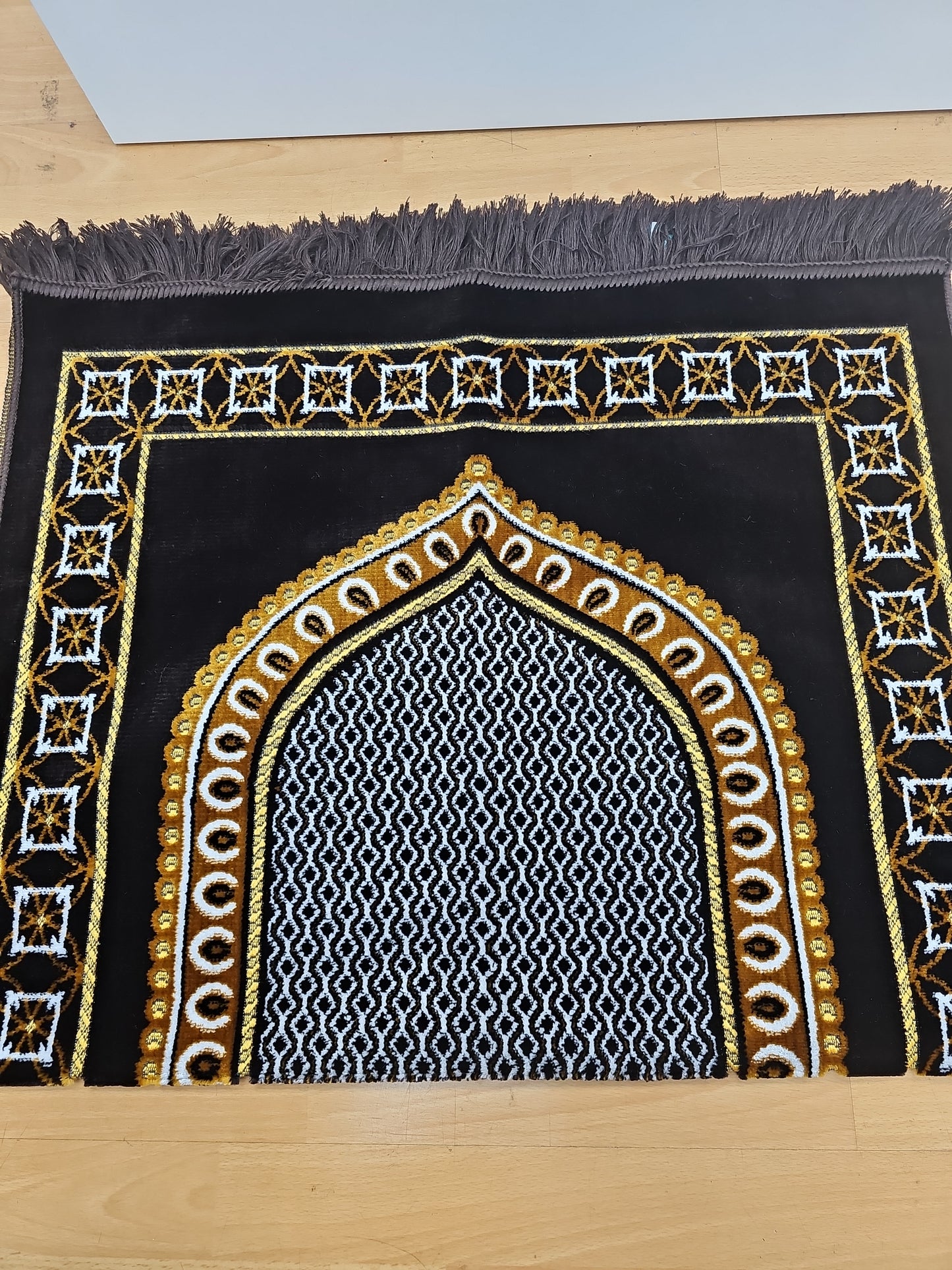 Classic Islamic Prayer Mat - Rug Janamaz 9 Designs Unisex Soft Durable Style Comfortable Travel Friendly