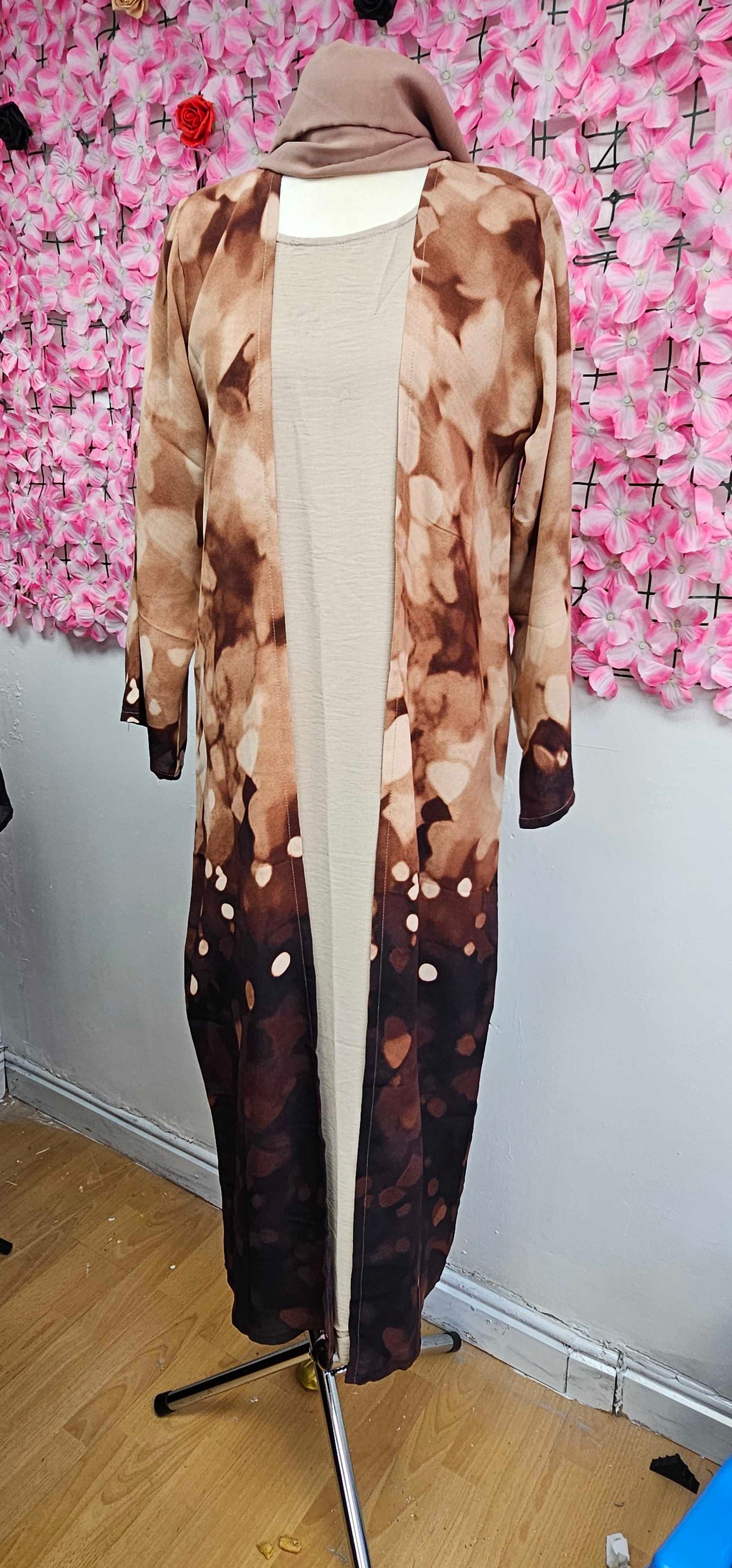 Fatiisa Two-Tone Abaya Set with Matching Scarf & Slip