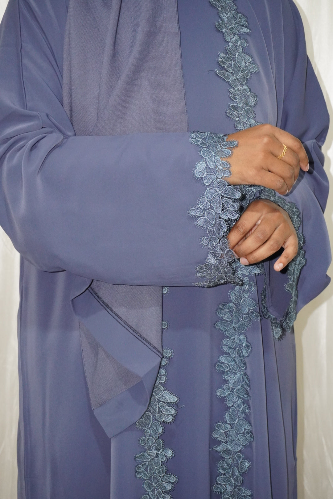 Fatiisa Beautiful Lace Floral  Open Abaya With Scarf And inner slip