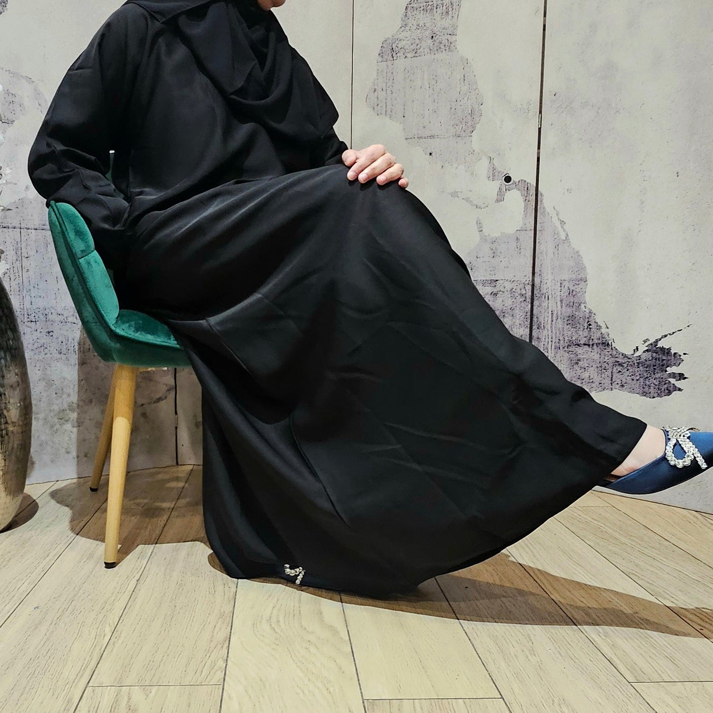 Fatiisa Nida Closed Abaya With Pocket