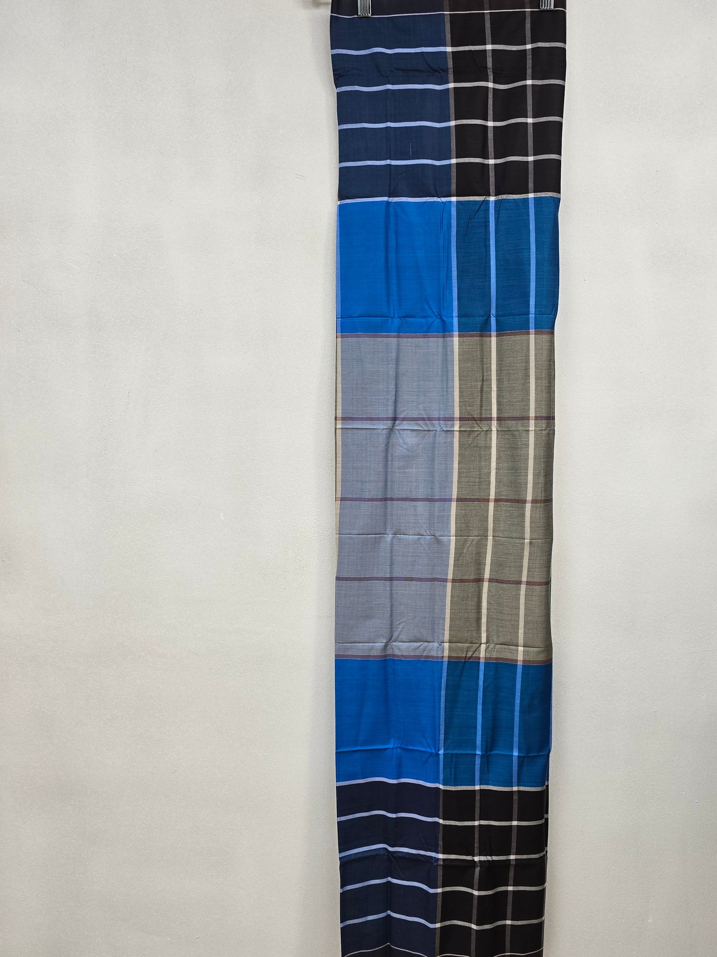 Traditional Bangladeshi Lungi – Comfort & Style