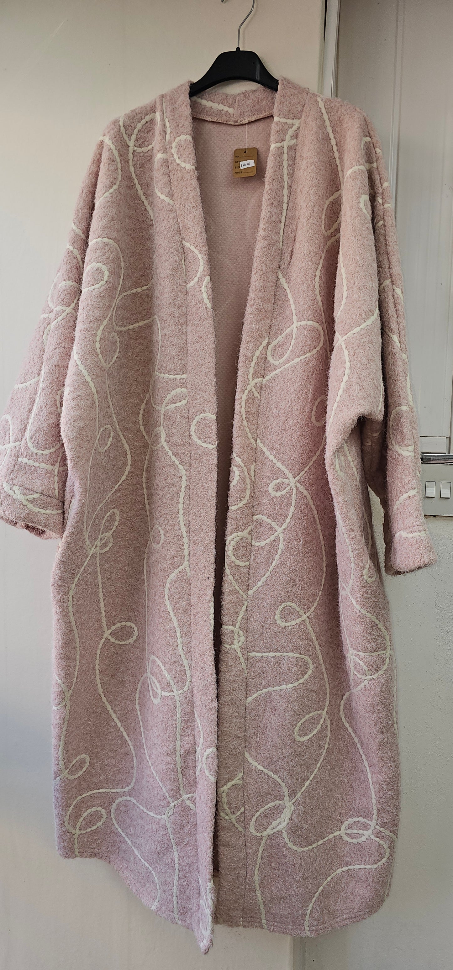 New Embroidered Style Coatigan Style Jacket Perfect for Autumn and Winter Womenswear