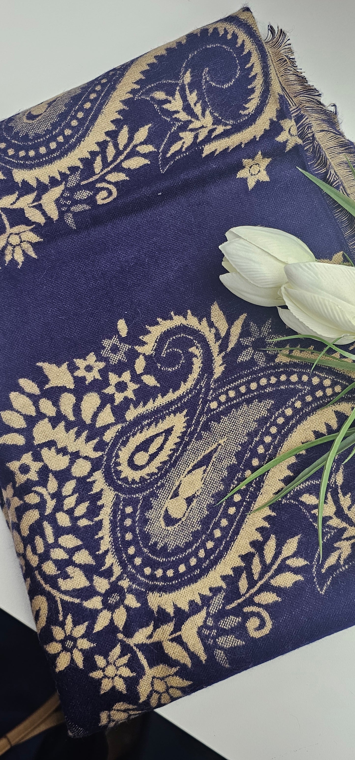 Premium Double-Sided Kashmiri Shawl – High Quality | 210cm x 100cm