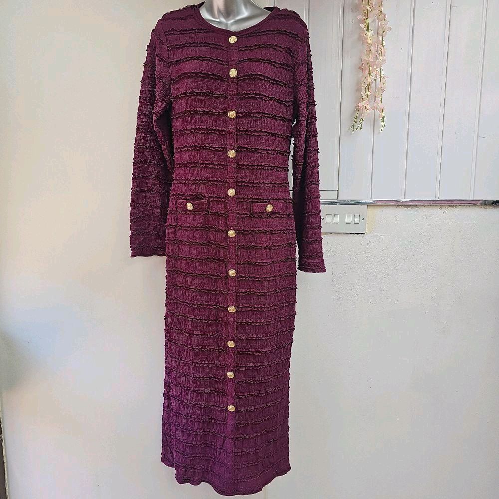 Elegant Long Sleeve Maxi Dress – Plain Fitted Design, Lightweight Fabric, Stylish & Comfortable