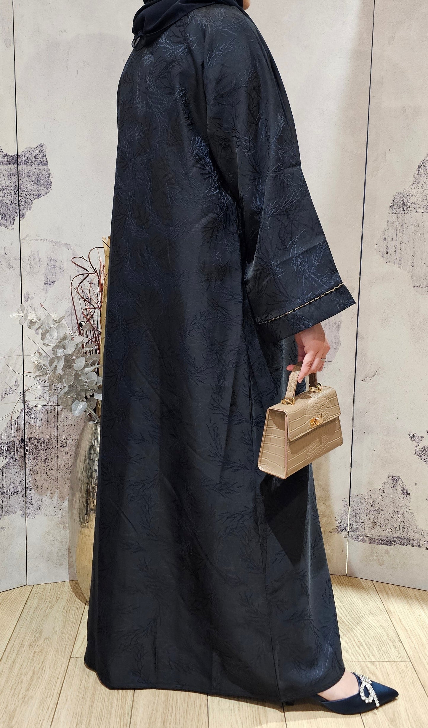 Luxury Jacquard Closed Abaya with Matching Scarf