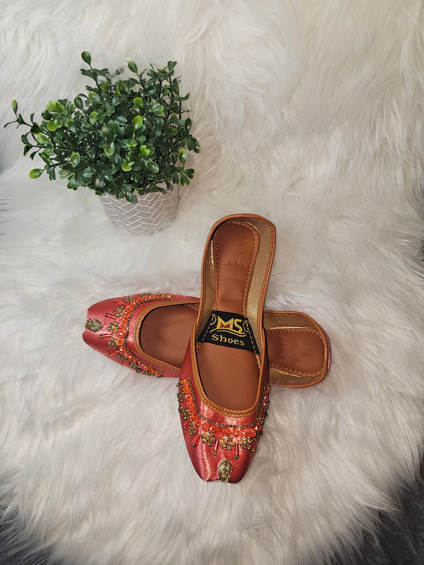 Premium Handmade Khussa – Soft Leather Traditional Shoes