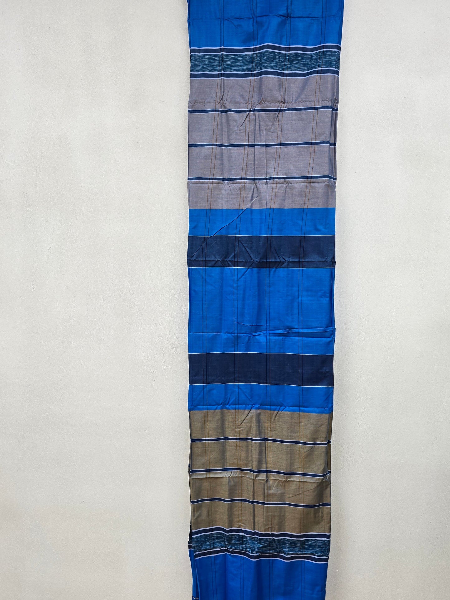 Traditional Bangladeshi Lungi – Comfort & Style