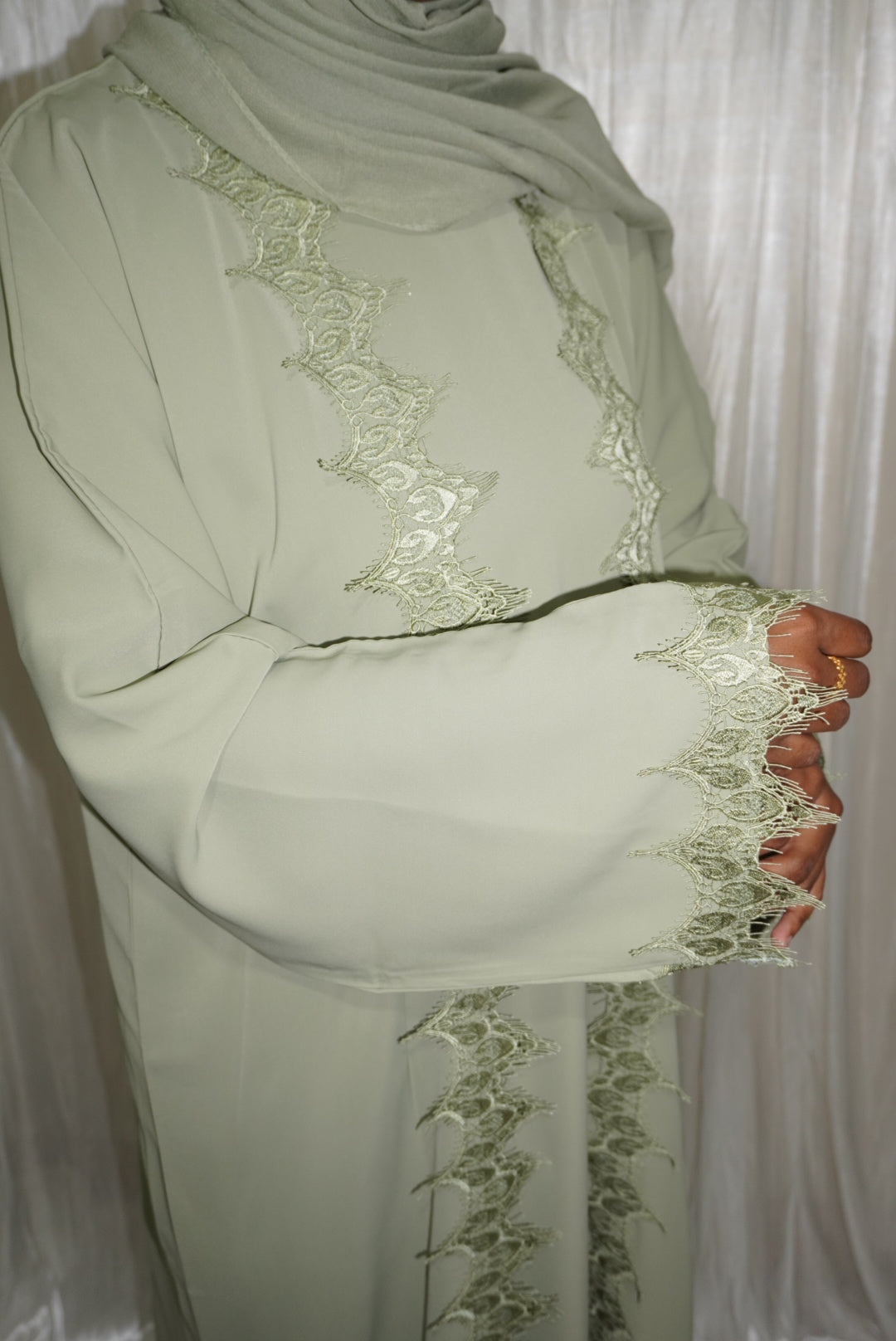 Fatiisa Dream Abaya - Mauve Elegance Long Sleeve Embroidered Set with Hijab & Inner for All Seasons Party Wear