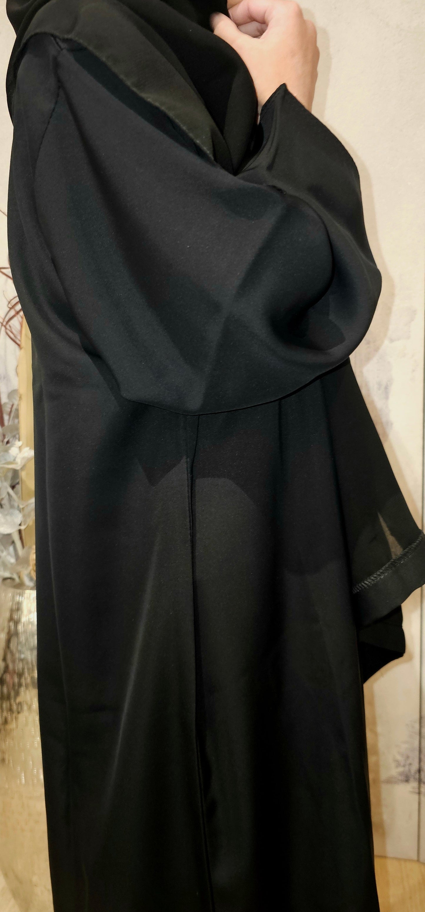 Fatiisa Nida Closed Abaya With Pocket
