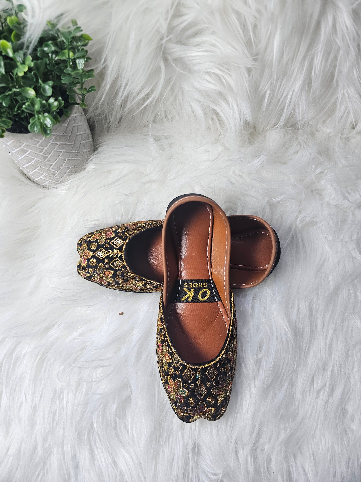 Beautiful Fatiisa's Children Khussa