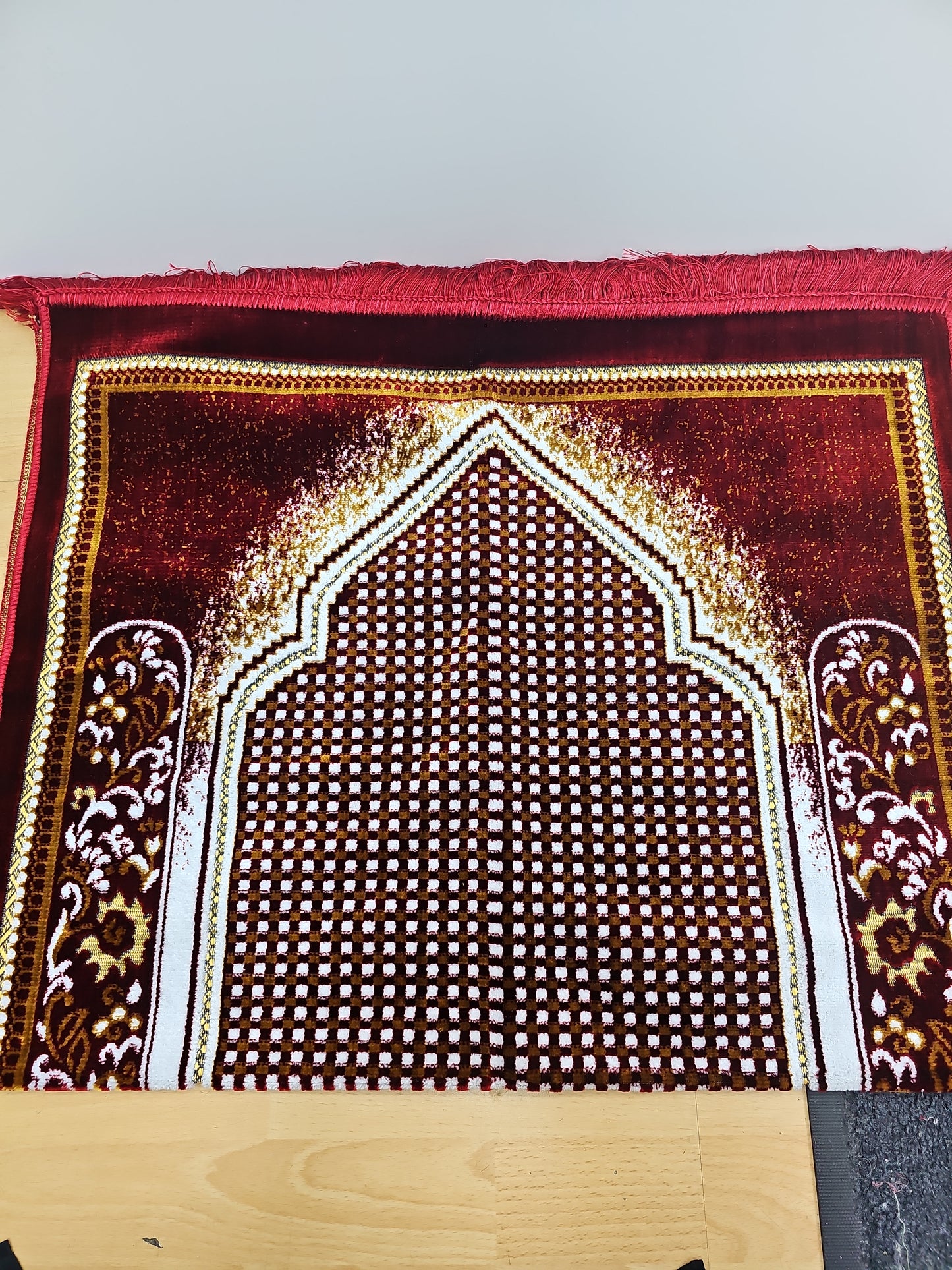 Classic Islamic Prayer Mat - Rug Janamaz 9 Designs Unisex Soft Durable Style Comfortable Travel Friendly