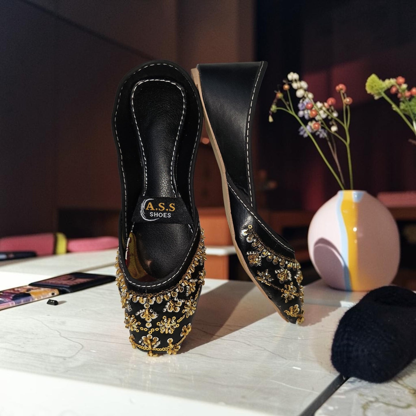 Elegant Women’s Traditional Khussa – Comfortable & Stylish
