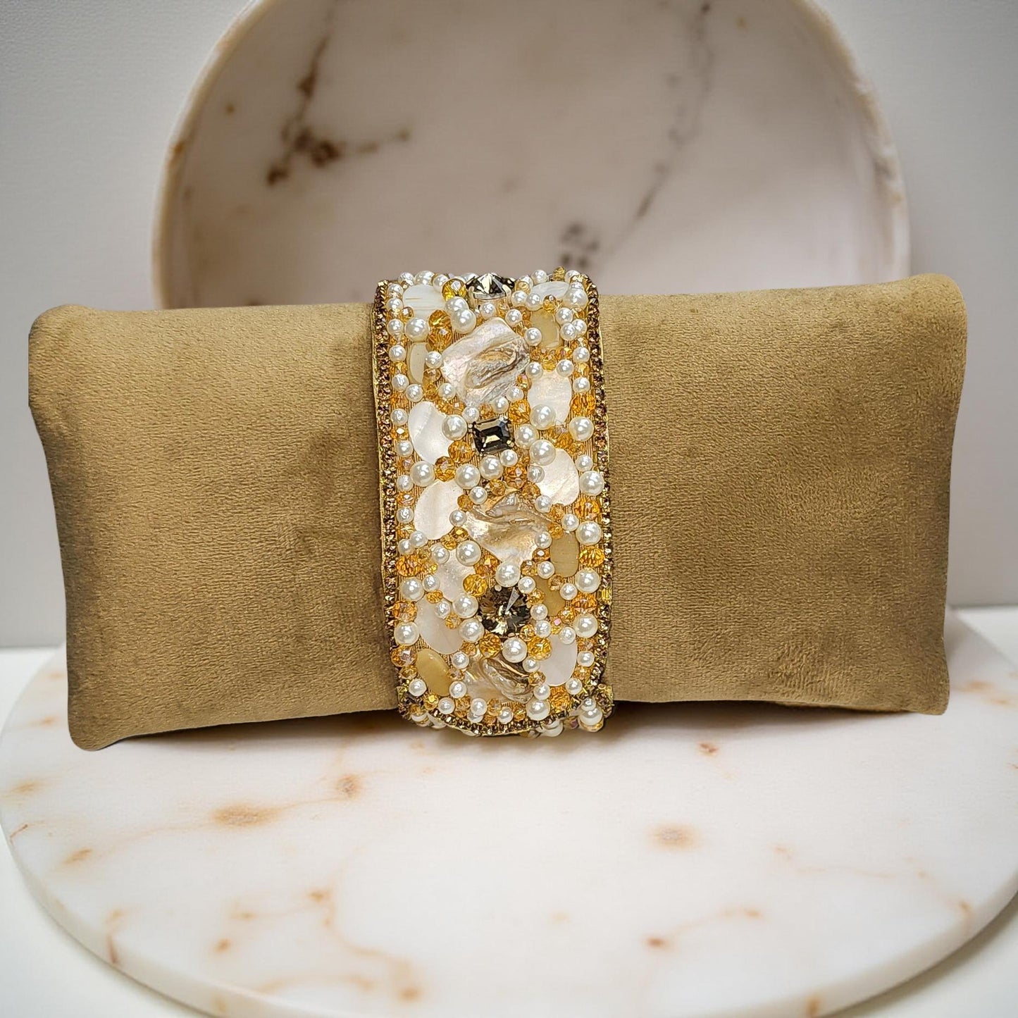 Party Wear Ladies Hand Clutch