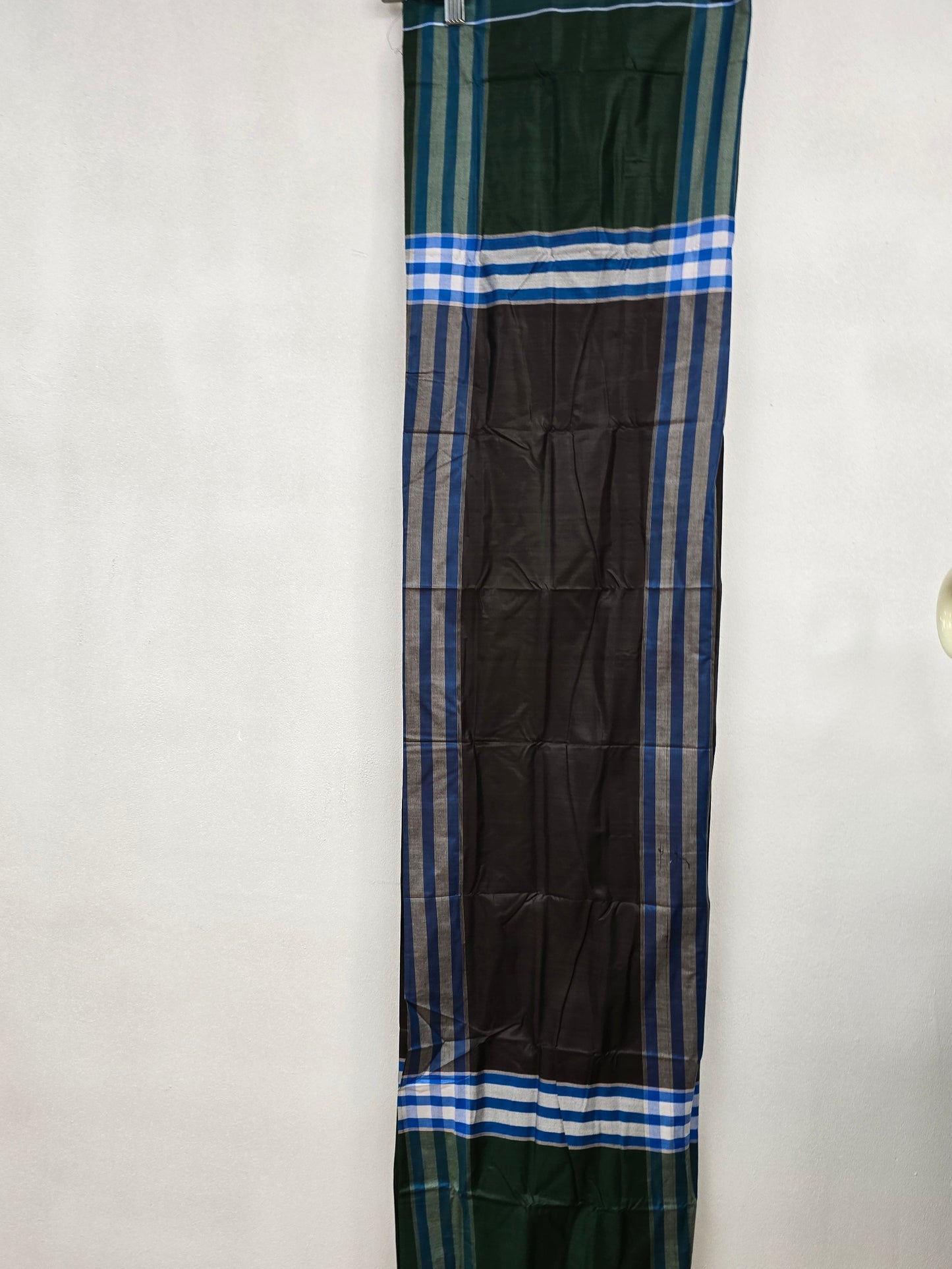Traditional Bangladeshi Lungi – Comfort & Style