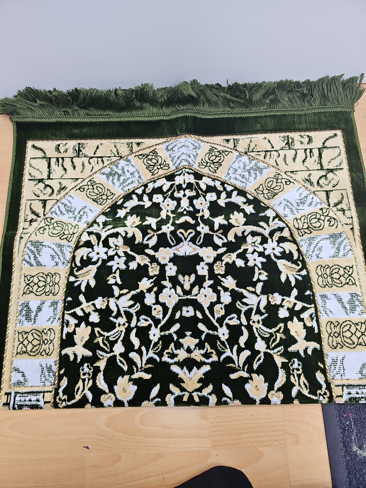 Classic Islamic Prayer Mat - Rug Janamaz 9 Designs Unisex Soft Durable Style Comfortable Travel Friendly