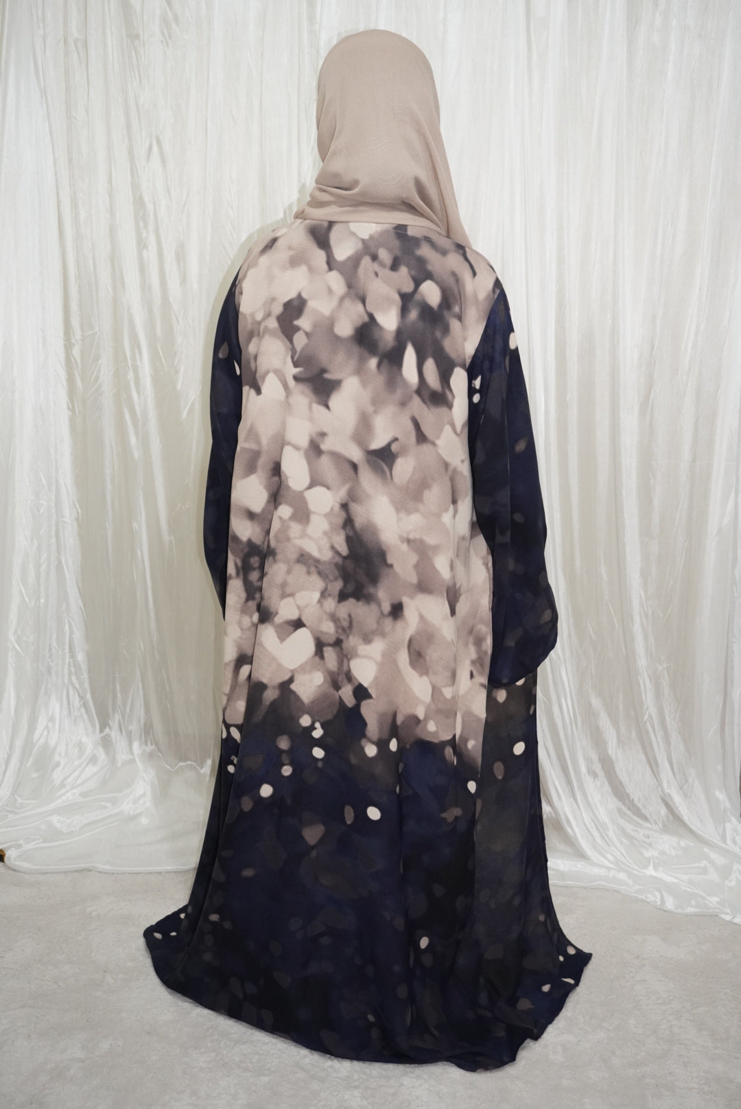 Fatiisa Two-Tone Abaya Set with Matching Scarf & Slip